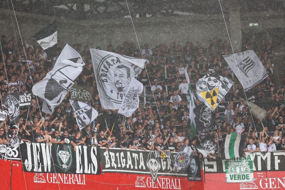 Austria Wien - Sturm Graz
Oesterreichische Fussball Bundesliga, 1. Runde, FK Austria Wien - SK Sturm Graz, Franz-Horr-Stadion Wien, 30.07.2023. 

Foto zeigt Fans von Sturm
