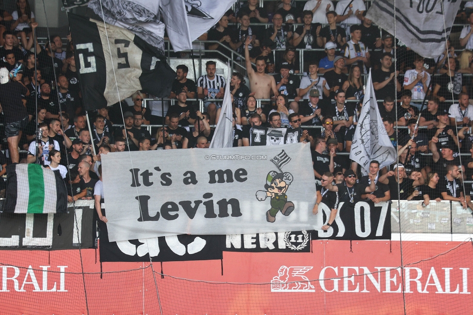 Austria Wien - Sturm Graz
Oesterreichische Fussball Bundesliga, 1. Runde, FK Austria Wien - SK Sturm Graz, Franz-Horr-Stadion Wien, 30.07.2023. 

Foto zeigt Fans von Sturm
