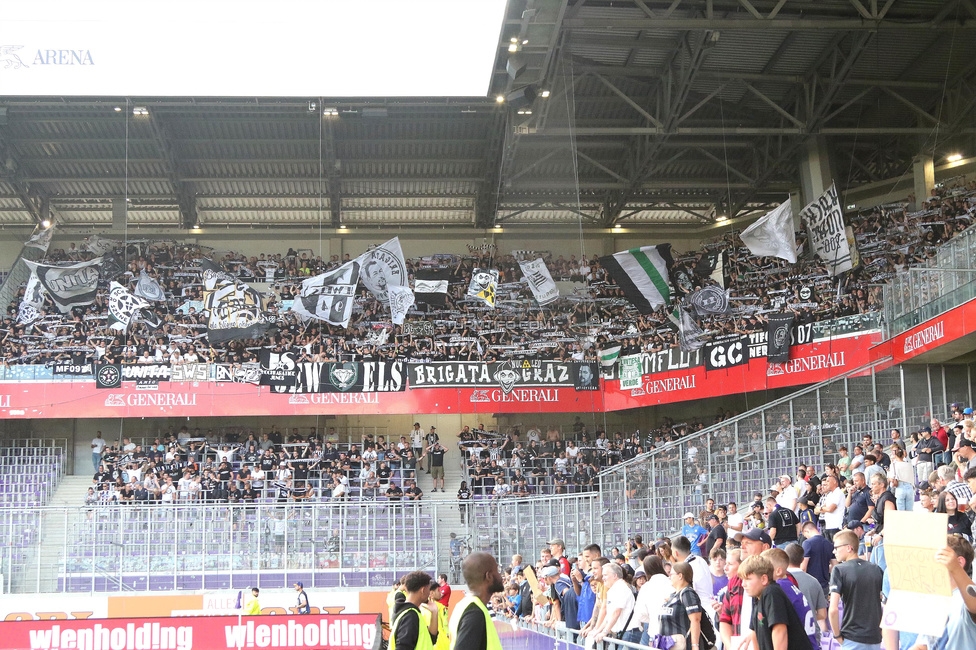 Austria Wien - Sturm Graz
Oesterreichische Fussball Bundesliga, 1. Runde, FK Austria Wien - SK Sturm Graz, Franz-Horr-Stadion Wien, 30.07.2023. 

Foto zeigt Fans von Sturm
