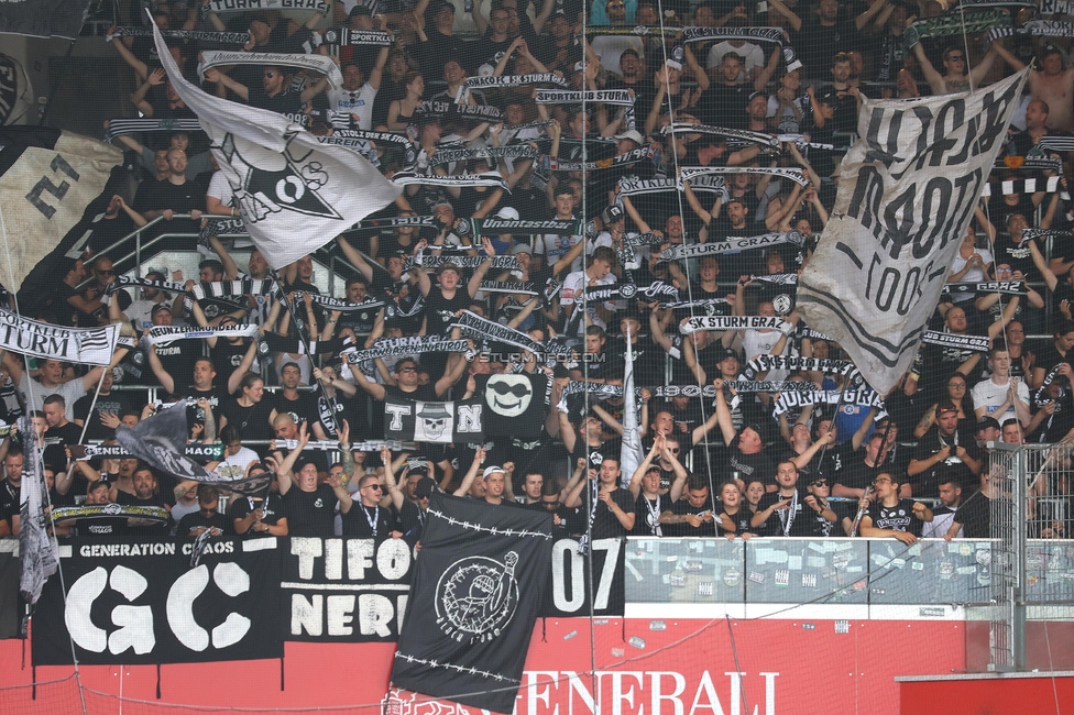 Austria Wien - Sturm Graz
Oesterreichische Fussball Bundesliga, 1. Runde, FK Austria Wien - SK Sturm Graz, Franz-Horr-Stadion Wien, 30.07.2023. 

Foto zeigt Fans von Sturm
