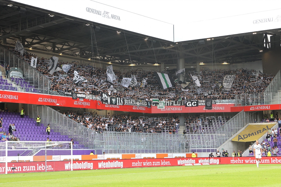 Austria Wien - Sturm Graz
Oesterreichische Fussball Bundesliga, 1. Runde, FK Austria Wien - SK Sturm Graz, Franz-Horr-Stadion Wien, 30.07.2023. 

Foto zeigt Fans von Sturm
