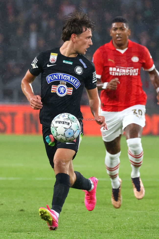 PSV Eindhoven - Sturm Graz
UEFA Champions League Qualifikation 3. Runde, PSV Eindhoven - SK Sturm Graz, Philips Stadion Eindhoven, 08.08.2023. 

Foto zeigt William Boeving (Sturm)
