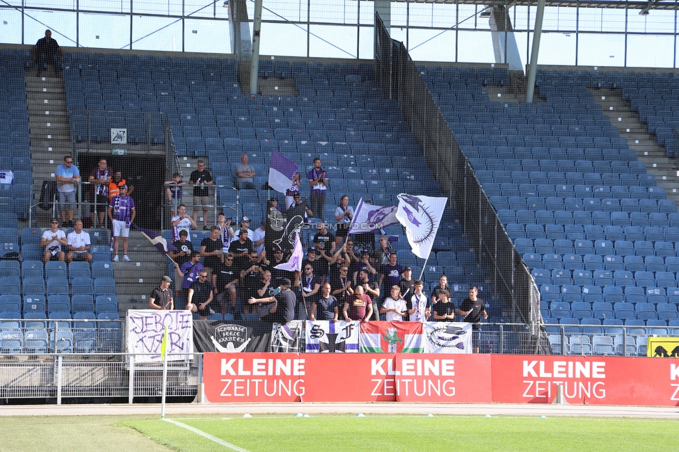 Sturm Graz - Austria Klagenfurt
Oesterreichische Fussball Bundesliga, 3. Runde, SK Sturm Graz - SK Austria Klagenfurt, Stadion Liebenau Graz, 12.08.2023. 

Foto zeigt Fans von Klagenfurt
