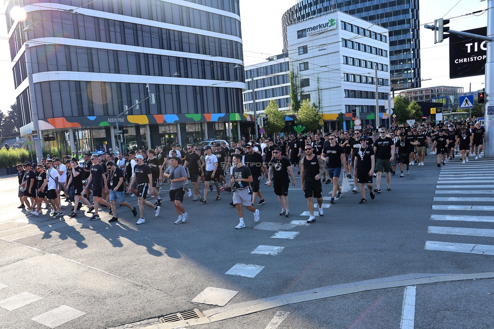 Sturm Graz - PSV Eindhoven
UEFA Champions League Qualifikation 3. Runde, SK Sturm Graz - PSV Eindhoven, Stadion Liebenau Graz, 15.08.2023. 

Foto zeigt Fans von Sturm beim Corteo
