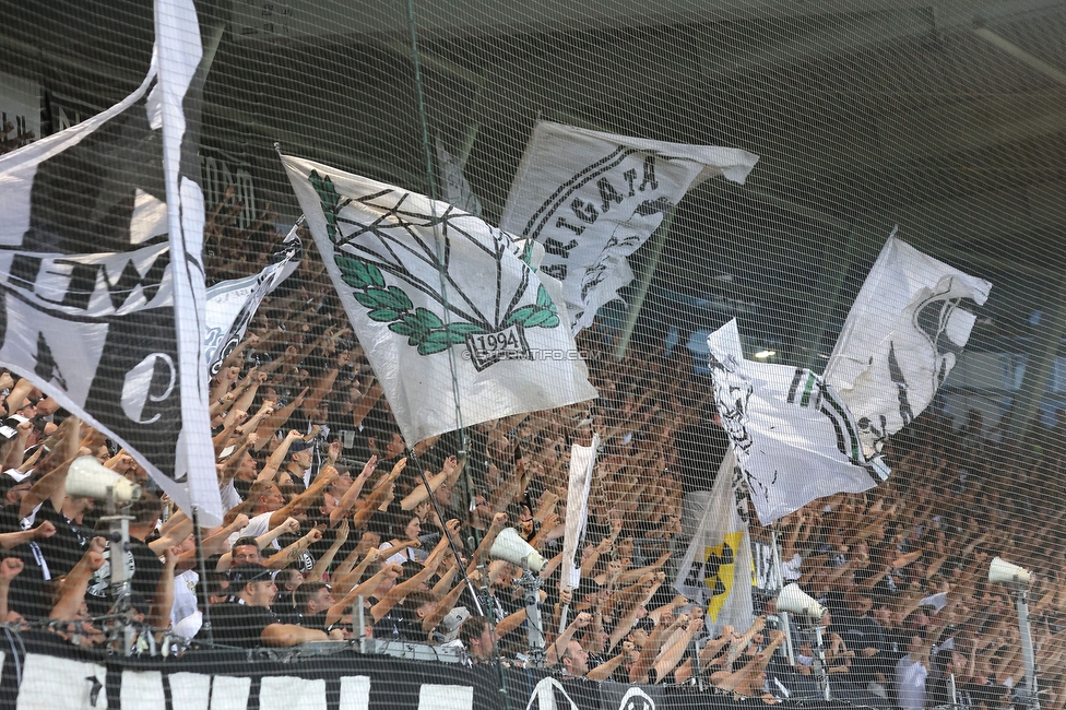 Sturm - PSV
UEFA Champions League Qualifikation 3. Runde, SK Sturm Graz - PSV Eindhoven, Stadion Liebenau Graz, 15.08.2023. 

Foto zeigt Fans von Sturm
Schlüsselwörter: jewels