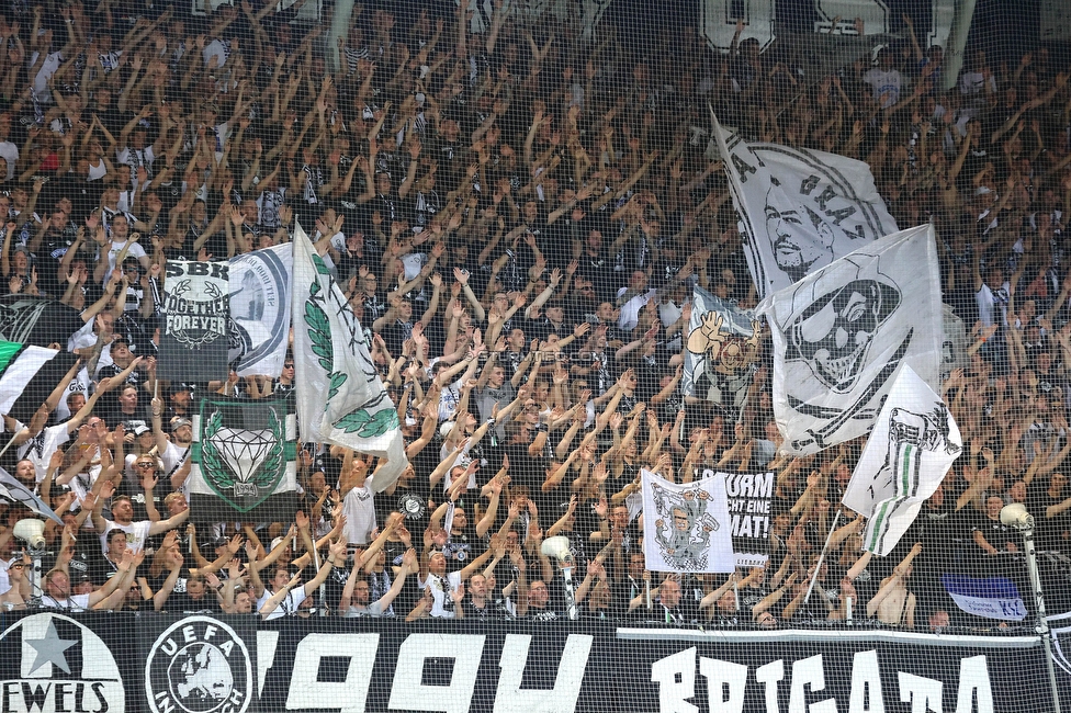 Sturm - PSV
UEFA Champions League Qualifikation 3. Runde, SK Sturm Graz - PSV Eindhoven, Stadion Liebenau Graz, 15.08.2023. 

Foto zeigt Fans von Sturm
