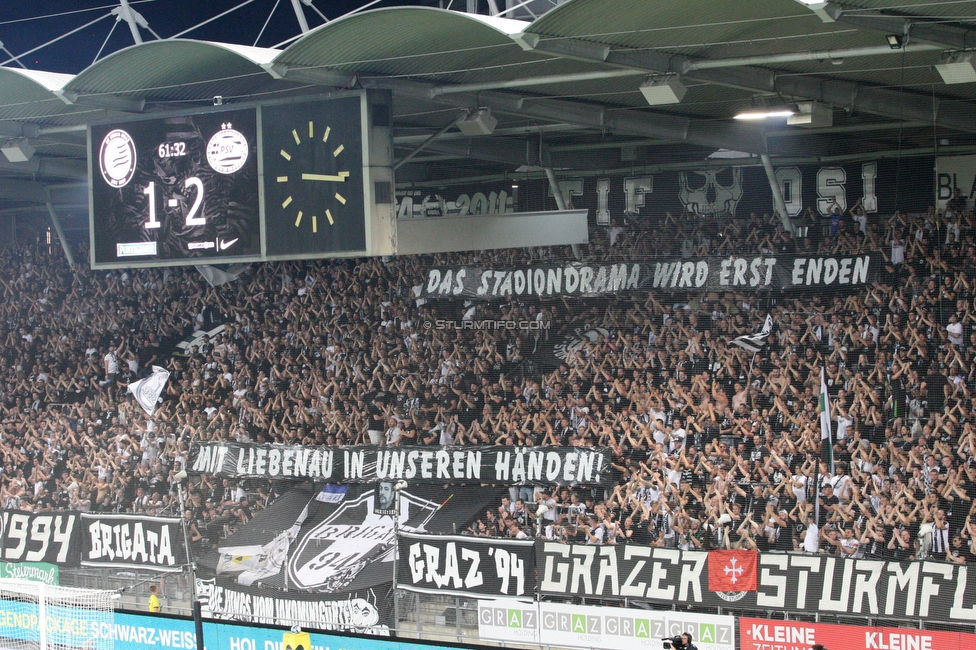 Sturm Graz - PSV Eindhoven
UEFA Champions League Qualifikation 3. Runde, SK Sturm Graz - PSV Eindhoven, Stadion Liebenau Graz, 15.08.2023. 

Foto zeigt Fans von Sturm mit einem Spruchband
Schlüsselwörter: sturmstadion