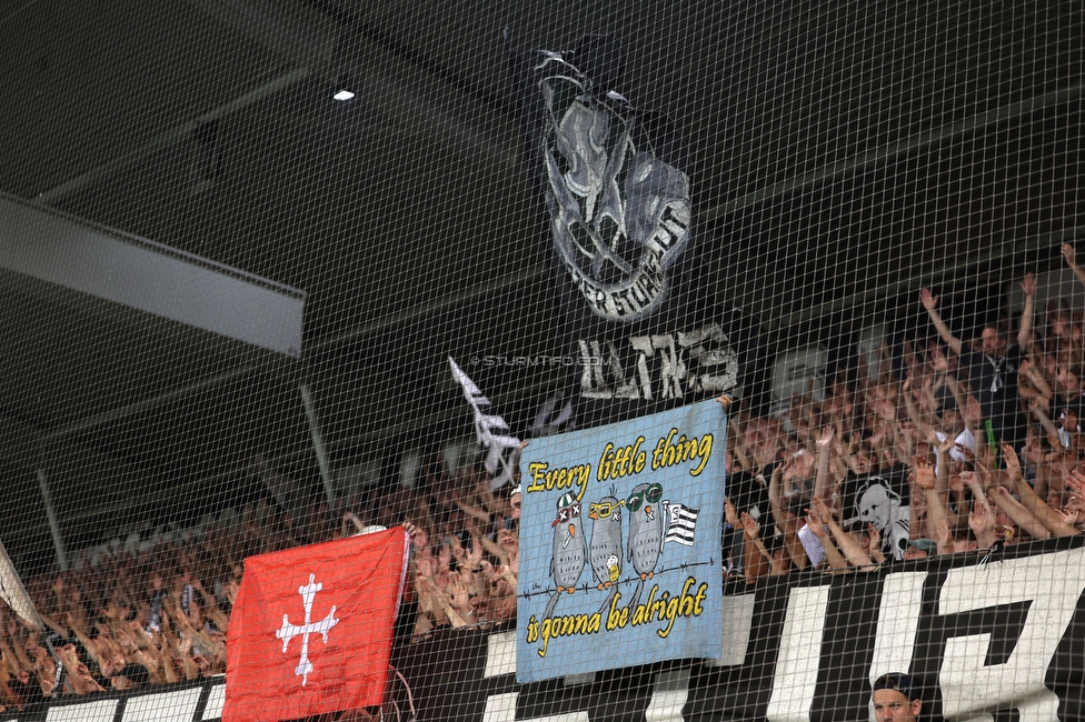 Sturm Graz - PSV Eindhoven
UEFA Champions League Qualifikation 3. Runde, SK Sturm Graz - PSV Eindhoven, Stadion Liebenau Graz, 15.08.2023. 

Foto zeigt Fans von Sturm
Schlüsselwörter: sturmflut