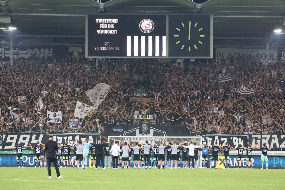 Sturm Graz - PSV Eindhoven
UEFA Champions League Qualifikation 3. Runde, SK Sturm Graz - PSV Eindhoven, Stadion Liebenau Graz, 15.08.2023. 

Foto zeigt Fans von Sturm und die Mannschaft von Sturm
