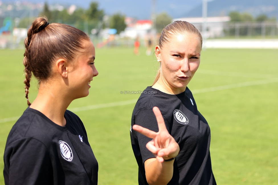 SVK Wildcats - Sturm Graz Damen
SPORTLAND Niederoesterreich Frauen Cup, SVK Wildcats - SK Sturm Graz, TRIOTRONIK Stadion Krottendorf, 19.08.2023. 

Foto zeigt Jasmin Reichmann (Sturm Damen) und Anna Wirnsberger (Sturm Damen)
