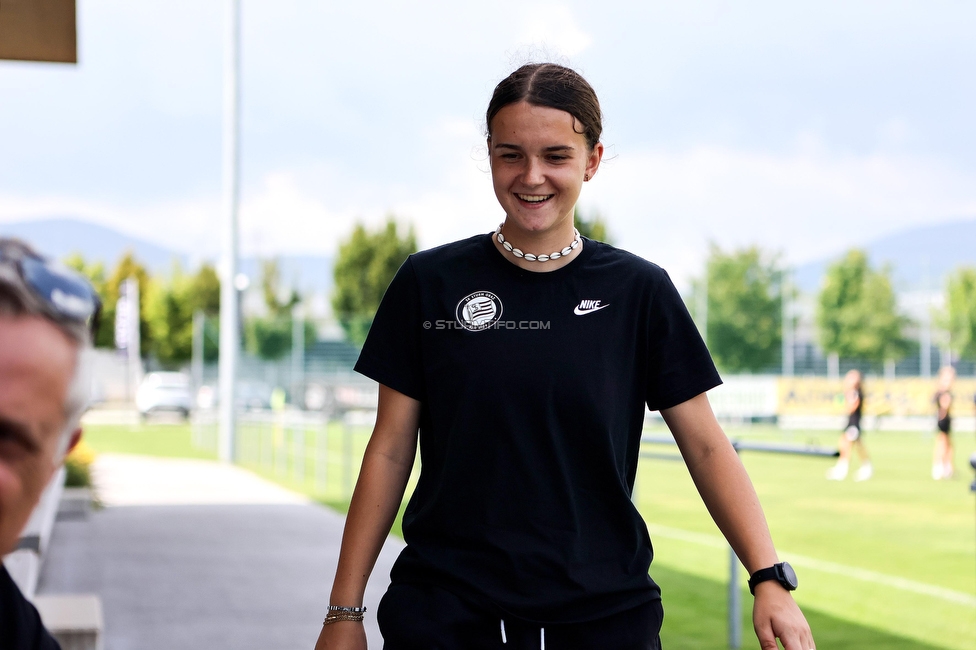 SVK Wildcats - Sturm Graz Damen
SPORTLAND Niederoesterreich Frauen Cup, SVK Wildcats - SK Sturm Graz, TRIOTRONIK Stadion Krottendorf, 19.08.2023. 

Foto zeigt Leonie Christin Tragl (Sturm Damen)
