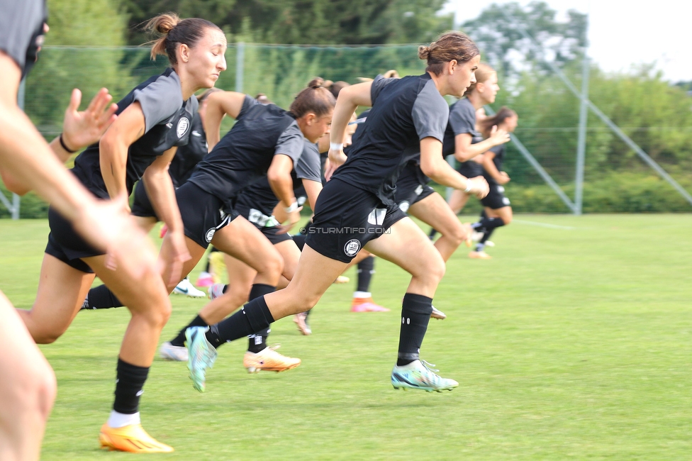 SVK Wildcats - Sturm Graz Damen
SPORTLAND Niederoesterreich Frauen Cup, SVK Wildcats - SK Sturm Graz, TRIOTRONIK Stadion Krottendorf, 19.08.2023. 

Foto zeigt Leonie Christin Tragl (Sturm Damen)
