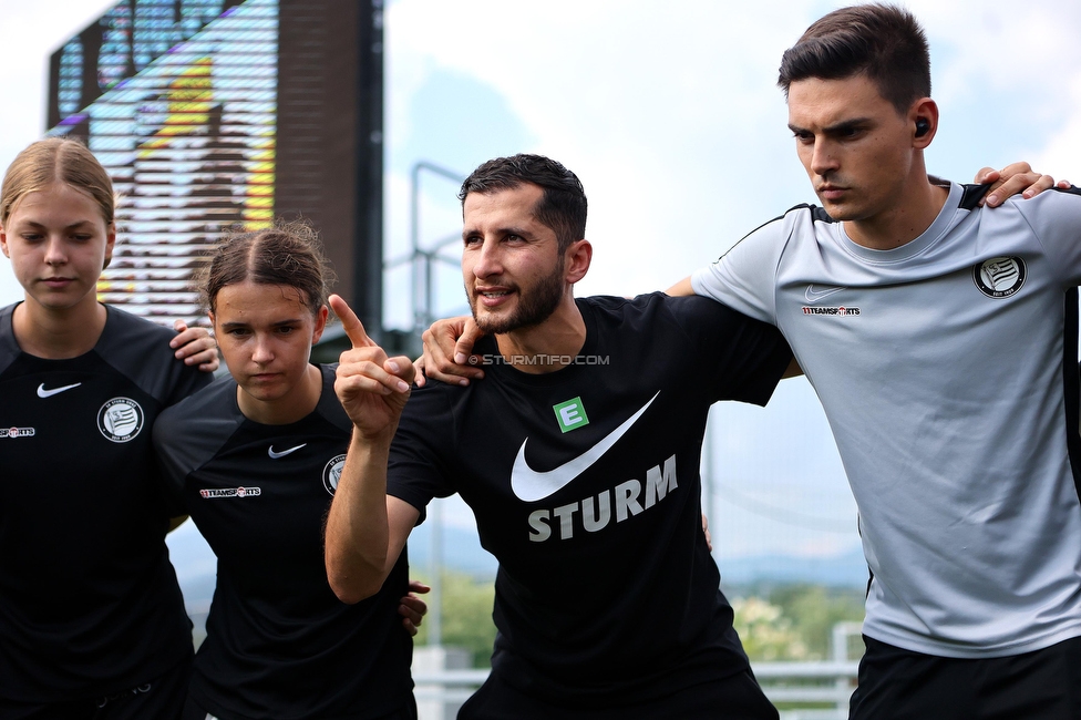 SVK Wildcats - Sturm Graz Damen
SPORTLAND Niederoesterreich Frauen Cup, SVK Wildcats - SK Sturm Graz, TRIOTRONIK Stadion Krottendorf, 19.08.2023. 

Foto zeigt Sargon Duran (Cheftrainer Sturm Damen)
