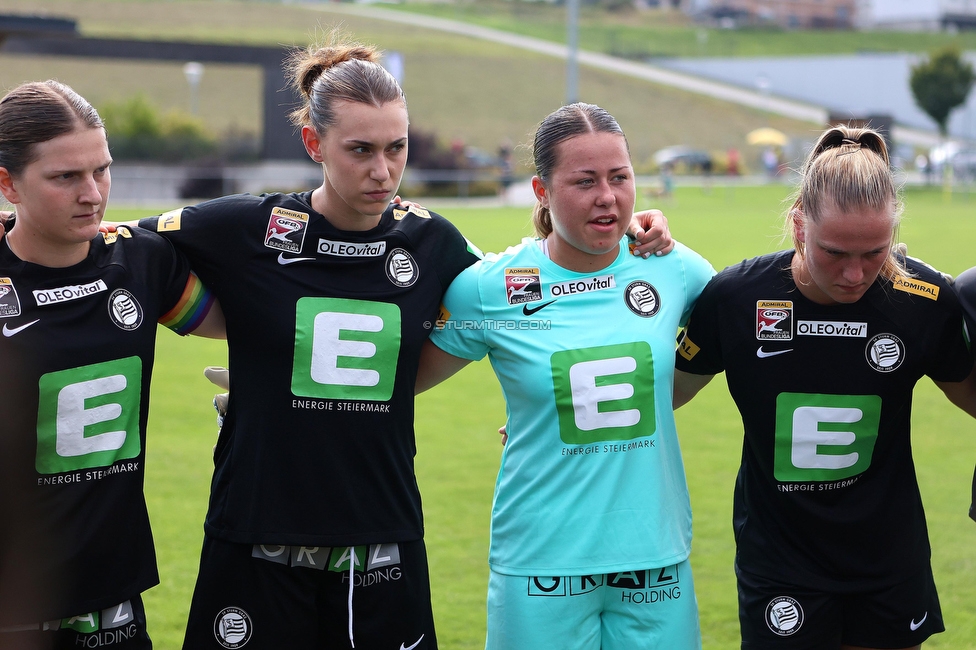 SVK Wildcats - Sturm Graz Damen
SPORTLAND Niederoesterreich Frauen Cup, SVK Wildcats - SK Sturm Graz, TRIOTRONIK Stadion Krottendorf, 19.08.2023. 

Foto zeigt Laura Krumboeck (Sturm Damen) und Mariella El Sherif (Sturm Damen)
