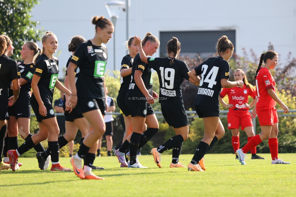 SVK Wildcats - Sturm Graz Damen
SPORTLAND Niederoesterreich Frauen Cup, SVK Wildcats - SK Sturm Graz, TRIOTRONIK Stadion Krottendorf, 19.08.2023. 

Foto zeigt die Mannschaft der Sturm Damen
