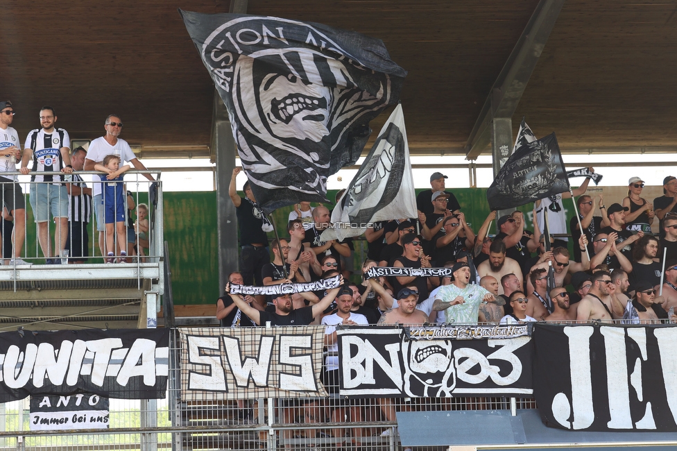 Austria Lustenau - Sturm Graz
Oesterreichische Fussball Bundesliga, 3. Runde, SC Austria Lustenau - SK Sturm Graz, Reichshofstadion Lustenau, 19.08.2023. 

Foto zeigt Fans von Sturm
Schlüsselwörter: sws bastion