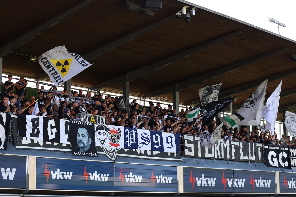 Austria Lustenau - Sturm Graz
Oesterreichische Fussball Bundesliga, 3. Runde, SC Austria Lustenau - SK Sturm Graz, Reichshofstadion Lustenau, 19.08.2023. 

Foto zeigt Fans von Sturm
Schlüsselwörter: brigata sturmflut