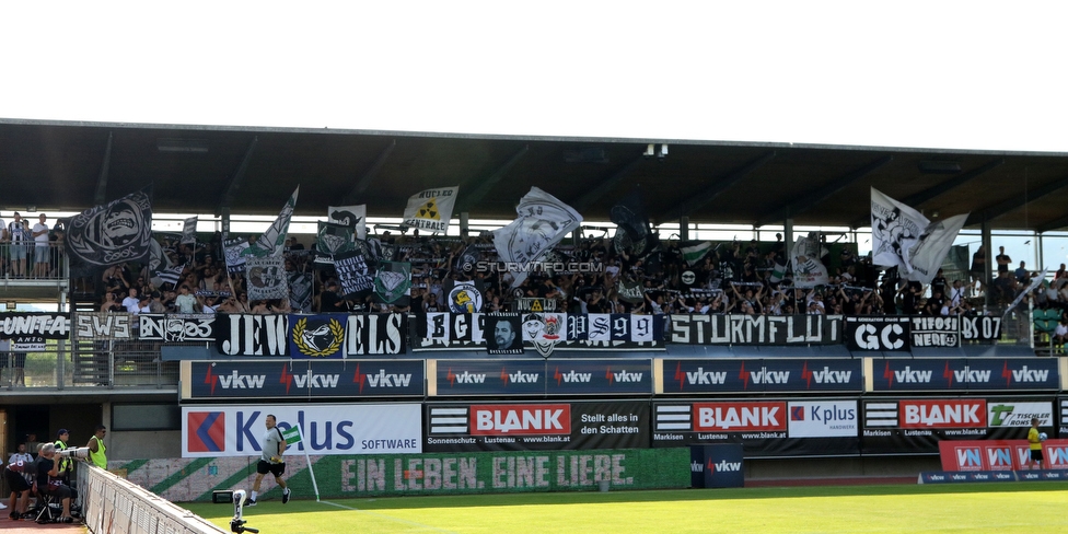 Austria Lustenau - Sturm Graz
Oesterreichische Fussball Bundesliga, 3. Runde, SC Austria Lustenau - SK Sturm Graz, Reichshofstadion Lustenau, 19.08.2023. 

Foto zeigt Fans von Sturm
