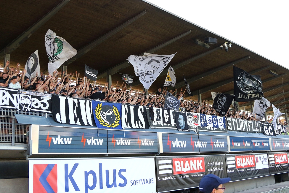 Austria Lustenau - Sturm Graz
Oesterreichische Fussball Bundesliga, 3. Runde, SC Austria Lustenau - SK Sturm Graz, Reichshofstadion Lustenau, 19.08.2023. 

Foto zeigt Fans von Sturm
