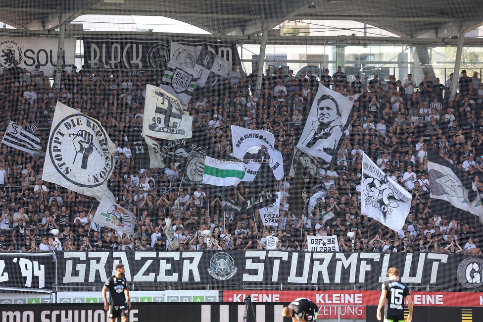 Sturm Graz - BW Linz
Oesterreichische Fussball Bundesliga, 5. Runde, SK Sturm Graz - Blau-Weiss Linz, Stadion Liebenau Graz, 26.08.2023. 

Foto zeigt Fans von Sturm
