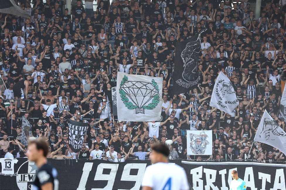 Sturm Graz - BW Linz
Oesterreichische Fussball Bundesliga, 5. Runde, SK Sturm Graz - Blau-Weiss Linz, Stadion Liebenau Graz, 26.08.2023. 

Foto zeigt Fans von Sturm
