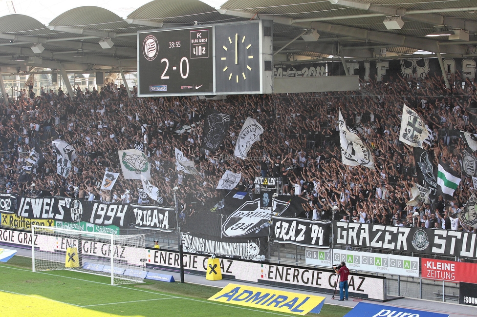 Sturm Graz - BW Linz
Oesterreichische Fussball Bundesliga, 5. Runde, SK Sturm Graz - Blau-Weiss Linz, Stadion Liebenau Graz, 26.08.2023. 

Foto zeigt Fans von Sturm
