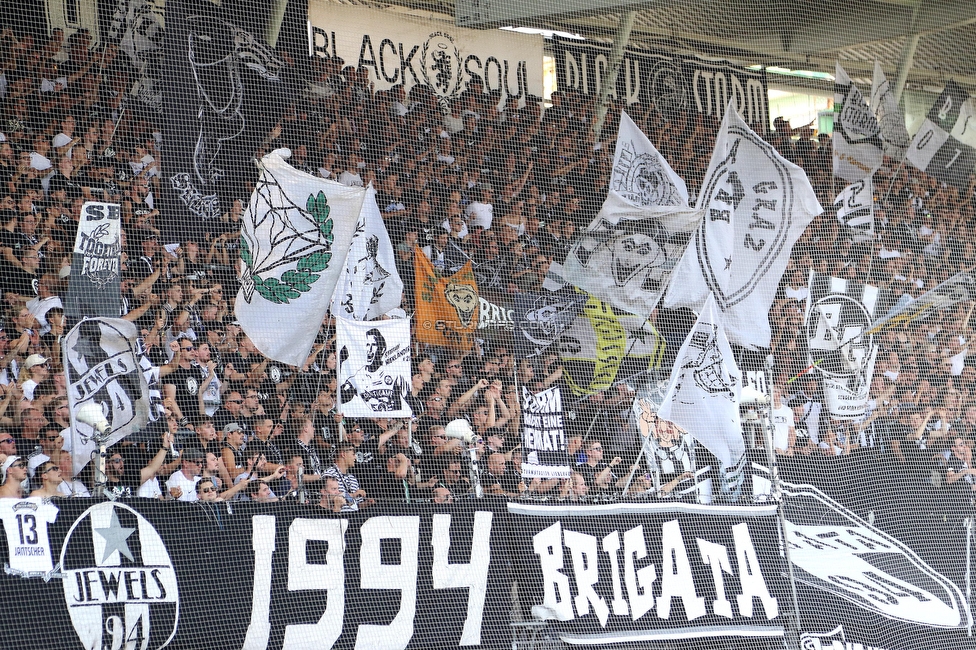 Sturm Graz - BW Linz
Oesterreichische Fussball Bundesliga, 5. Runde, SK Sturm Graz - Blau-Weiss Linz, Stadion Liebenau Graz, 26.08.2023. 

Foto zeigt Fans von Sturm
