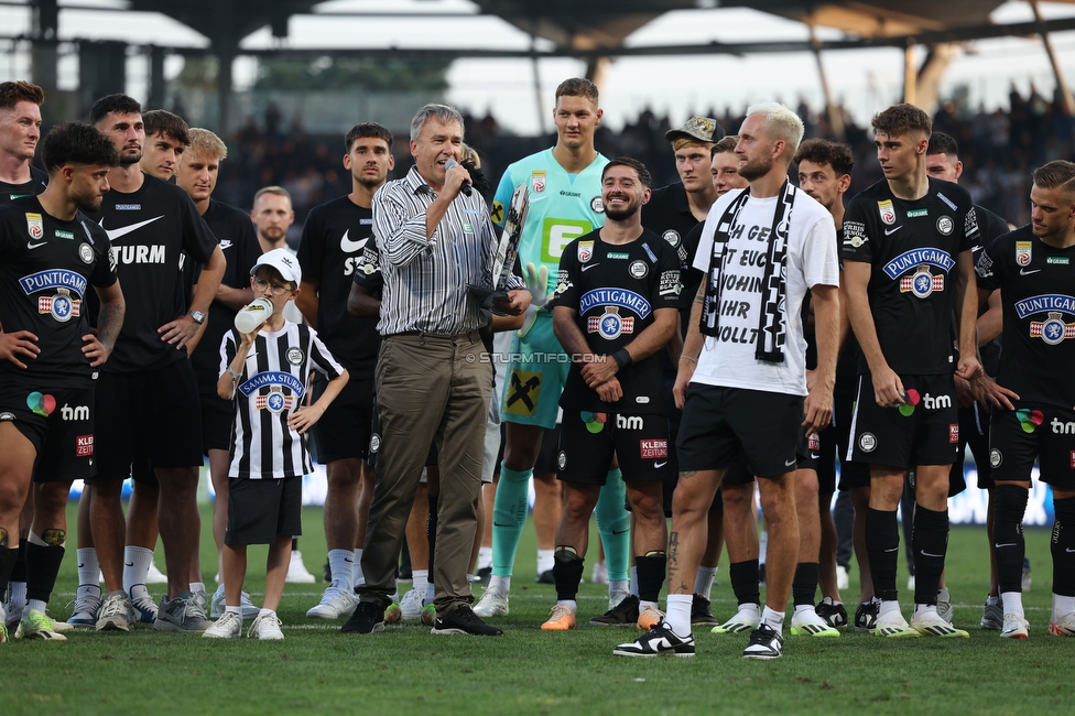 Sturm Graz - BW Linz
Oesterreichische Fussball Bundesliga, 4. Runde, SK Sturm Graz - FC Blau Weiss Linz, Stadion Liebenau Graz, 26.08.2023. 

Foto zeigt Christian Jauk (Praesident Sturm) und Jakob Jantscher (Sturm)
