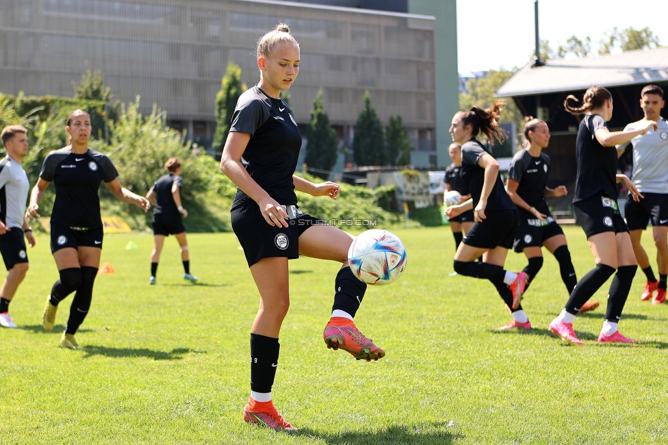 Sturm Damen - SPG FC Lustenau FC Dornbirn Ladies
OEFB Frauen Bundesliga, 1. Runde, SK Sturm Graz Damen - SPG FC Lustenau FC Dornbirn Ladies, Gruabn Graz, 26.08.2023. 

Foto zeigt Lena Breznik (Sturm Damen)
