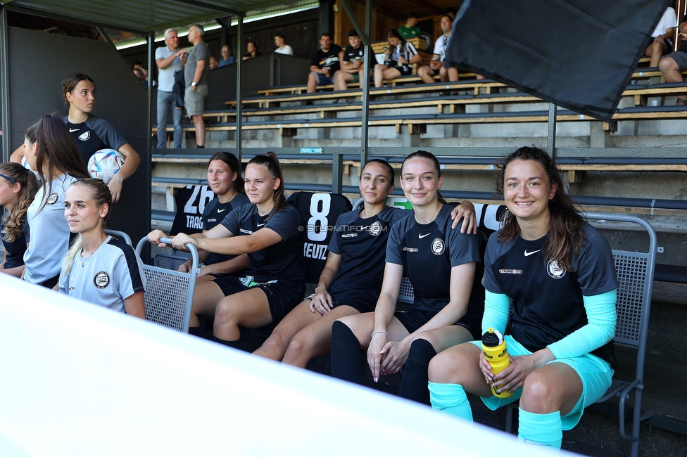 Sturm Damen - SPG FC Lustenau FC Dornbirn Ladies
OEFB Frauen Bundesliga, 1. Runde, SK Sturm Graz Damen - SPG FC Lustenau FC Dornbirn Ladies, Gruabn Graz, 26.08.2023. 

Foto zeigt Vanessa Gritzner (Sturm Damen), Merle Kirschstein (Sturm Damen), Andrea Glibo (Sturm Damen) und Julia Keutz (Sturm Damen)
