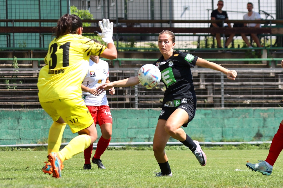 Sturm Damen - SPG FC Lustenau FC Dornbirn Ladies
OEFB Frauen Bundesliga, 1. Runde, SK Sturm Graz Damen - SPG FC Lustenau FC Dornbirn Ladies, Gruabn Graz, 26.08.2023. 

Foto zeigt Modesta Uka (Sturm Damen)
