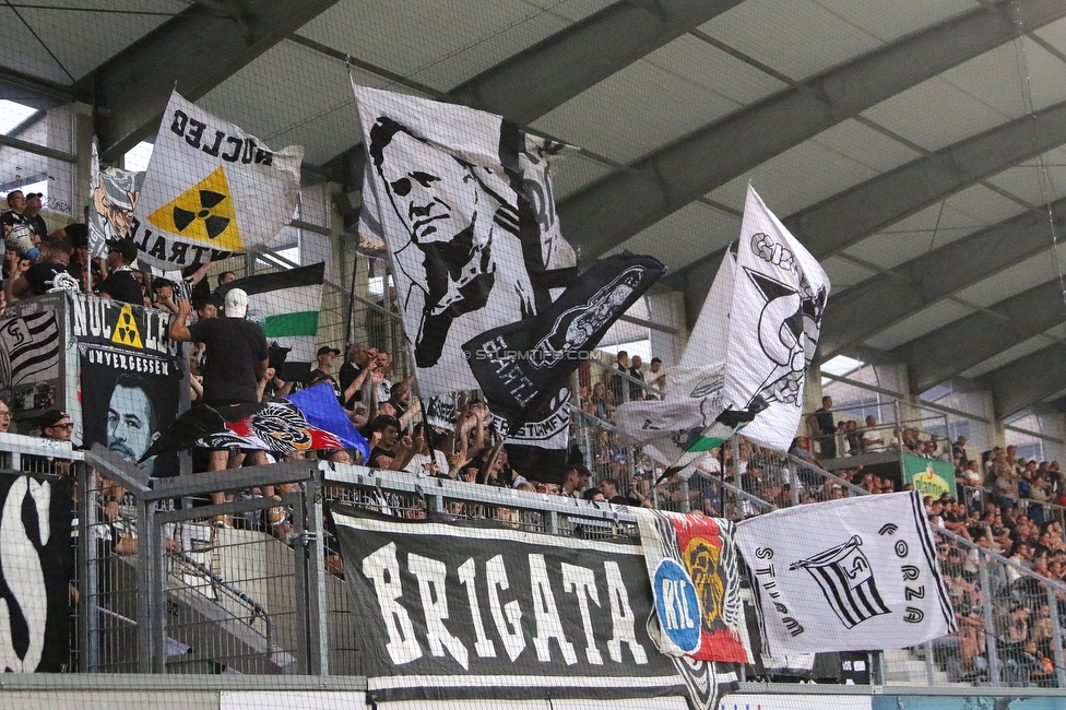 Altach - Sturm Graz
Oesterreichische Fussball Bundesliga, 6. Runde, SCR Altach - SK Sturm Graz, Stadion Schnabelholz Altach, 02.09.2023. 

Foto zeigt Fans von Sturm
