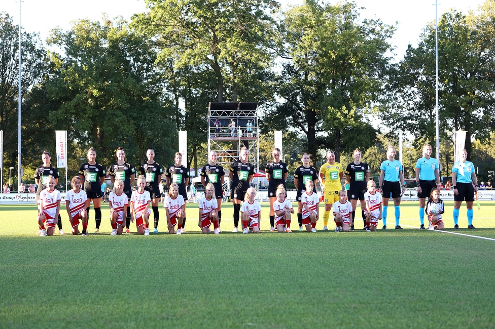 Twente Vrouwen - Sturm Damen
UEFA Champions League Qualifikation, 1. Runde, FC Twente Enschede Vrouwen - SK Sturm Graz Damen, Stadion Schreuserve Enschede, 06.09.2023. 

Foto zeigt die Mannschaft der Sturm Damen
