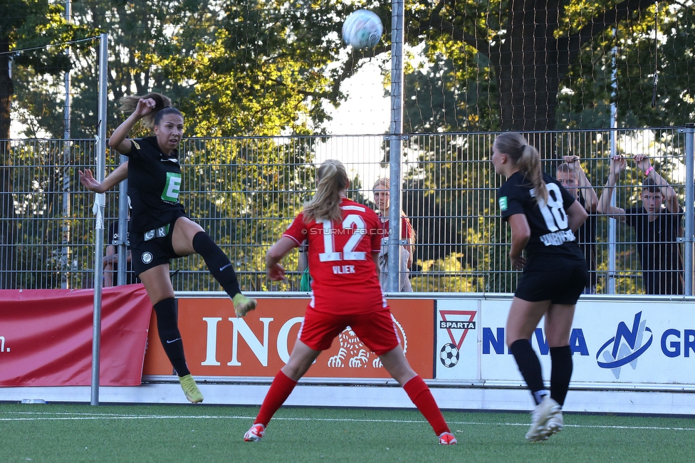 Twente Vrouwen - Sturm Damen
UEFA Champions League Qualifikation, 1. Runde, FC Twente Enschede Vrouwen - SK Sturm Graz Damen, Stadion Schreuserve Enschede, 06.09.2023. 

Foto zeigt Ruzika Krajinovic (Sturm Damen)
