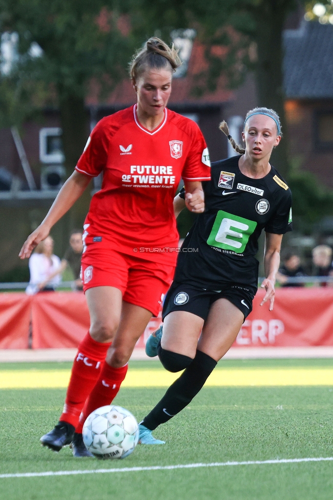 Twente Vrouwen - Sturm Damen
UEFA Champions League Qualifikation, 1. Runde, FC Twente Enschede Vrouwen - SK Sturm Graz Damen, Stadion Schreuserve Enschede, 06.09.2023. 

Foto zeigt Christina Gierzinger (Sturm Damen)
