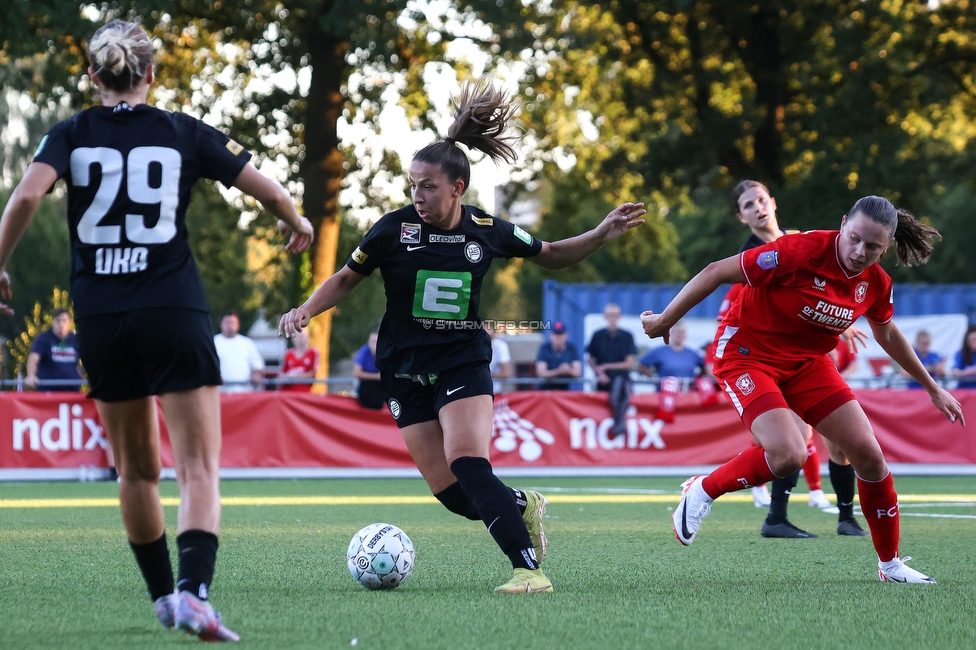 Twente Vrouwen - Sturm Damen
UEFA Champions League Qualifikation, 1. Runde, FC Twente Enschede Vrouwen - SK Sturm Graz Damen, Stadion Schreuserve Enschede, 06.09.2023. 

Foto zeigt Ruzika Krajinovic (Sturm Damen)
