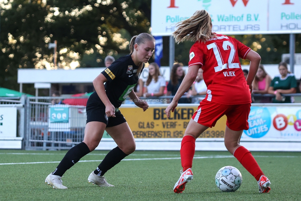 Twente Vrouwen - Sturm Damen
UEFA Champions League Qualifikation, 1. Runde, FC Twente Enschede Vrouwen - SK Sturm Graz Damen, Stadion Schreuserve Enschede, 06.09.2023. 

Foto zeigt Anna Wirnsberger (Sturm Damen)
