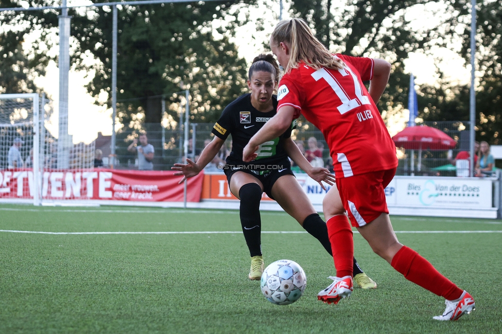 Twente Vrouwen - Sturm Damen
UEFA Champions League Qualifikation, 1. Runde, FC Twente Enschede Vrouwen - SK Sturm Graz Damen, Stadion Schreuserve Enschede, 06.09.2023. 

Foto zeigt Ruzika Krajinovic (Sturm Damen)
