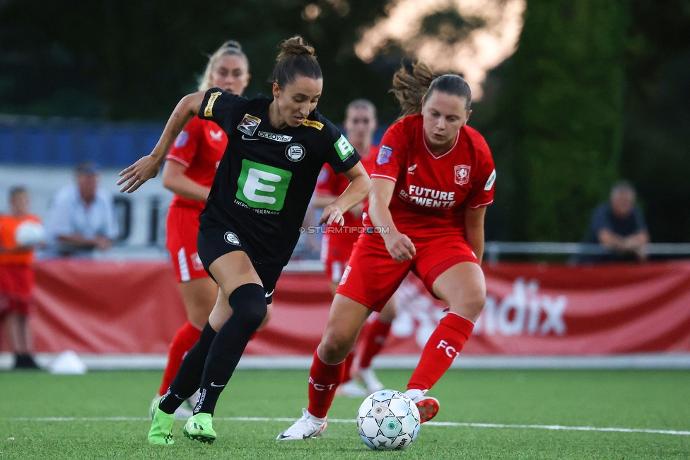 Twente Vrouwen - Sturm Damen
UEFA Champions League Qualifikation, 1. Runde, FC Twente Enschede Vrouwen - SK Sturm Graz Damen, Stadion Schreuserve Enschede, 06.09.2023. 

Foto zeigt Andrea Glibo (Sturm Damen)
