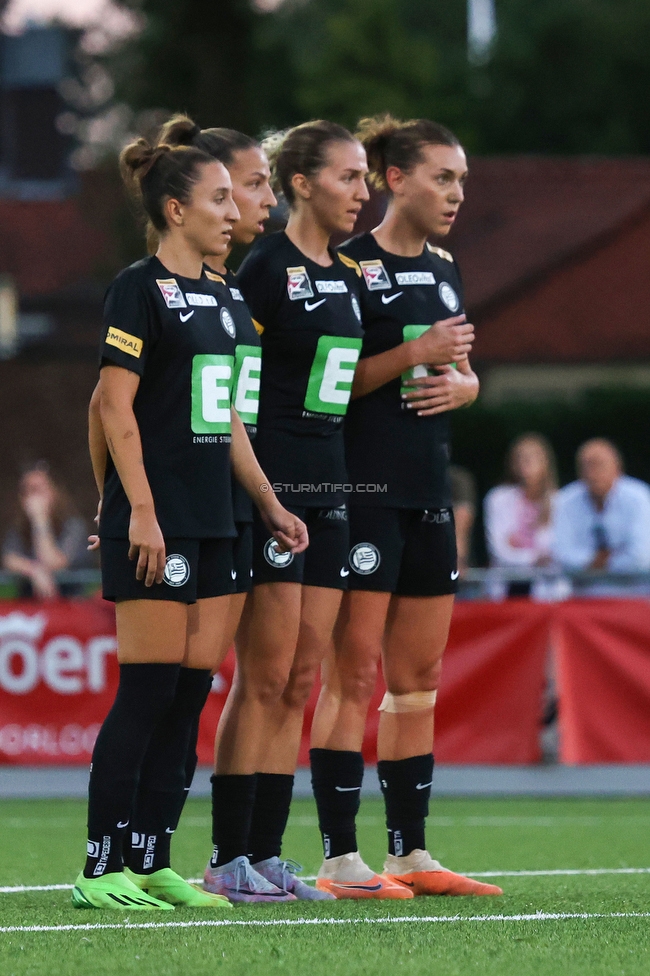 Twente Vrouwen - Sturm Damen
UEFA Champions League Qualifikation, 1. Runde, FC Twente Enschede Vrouwen - SK Sturm Graz Damen, Stadion Schreuserve Enschede, 06.09.2023. 

Foto zeigt Andrea Glibo (Sturm Damen), Ruzika Krajinovic (Sturm Damen), Modesta Uka (Sturm Damen) und Laura Krumboeck (Sturm Damen)
