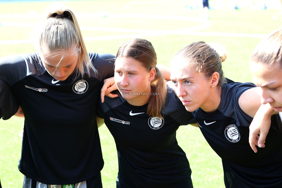 Sturm Damen - UMF Stjarnan
UEFA Champions League Qualifikation, 1. Runde, SK Sturm Graz Damen - UMF Stjarnan, Stadion Schreuserve Enschede, 09.09.2023. 

Foto zeigt Laura Lillholm-Petersen (Sturm Damen), Tija Sostaric-Karic (Sturm Damen) und Modesta Uka (Sturm Damen)
