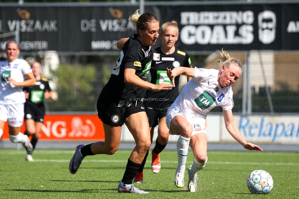 Sturm Damen - UMF Stjarnan
UEFA Champions League Qualifikation, 1. Runde, SK Sturm Graz Damen - UMF Stjarnan, Stadion Schreuserve Enschede, 09.09.2023. 

Foto zeigt Modesta Uka (Sturm Damen)
