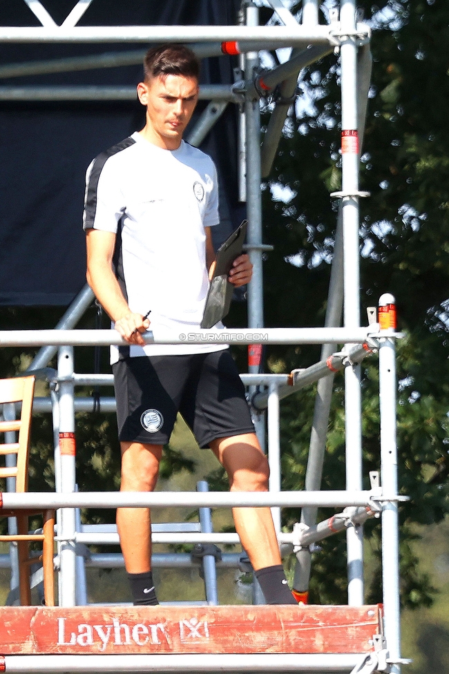 Sturm Damen - UMF Stjarnan
UEFA Champions League Qualifikation, 1. Runde, SK Sturm Graz Damen - UMF Stjarnan, Stadion Schreuserve Enschede, 09.09.2023. 

Foto zeigt Tode Djakovic (Videoanalyst Sturm Damen)
