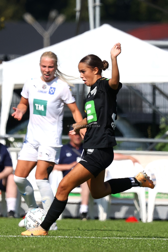 Sturm Damen - UMF Stjarnan
UEFA Champions League Qualifikation, 1. Runde, SK Sturm Graz Damen - UMF Stjarnan, Stadion Schreuserve Enschede, 09.09.2023. 

Foto zeigt Jasmin Reichmann (Sturm Damen)
