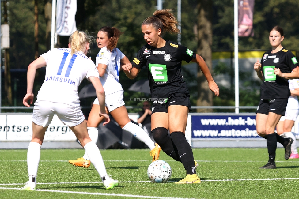 Sturm Damen - UMF Stjarnan
UEFA Champions League Qualifikation, 1. Runde, SK Sturm Graz Damen - UMF Stjarnan, Stadion Schreuserve Enschede, 09.09.2023. 

Foto zeigt Ruzika Krajinovic (Sturm Damen)
