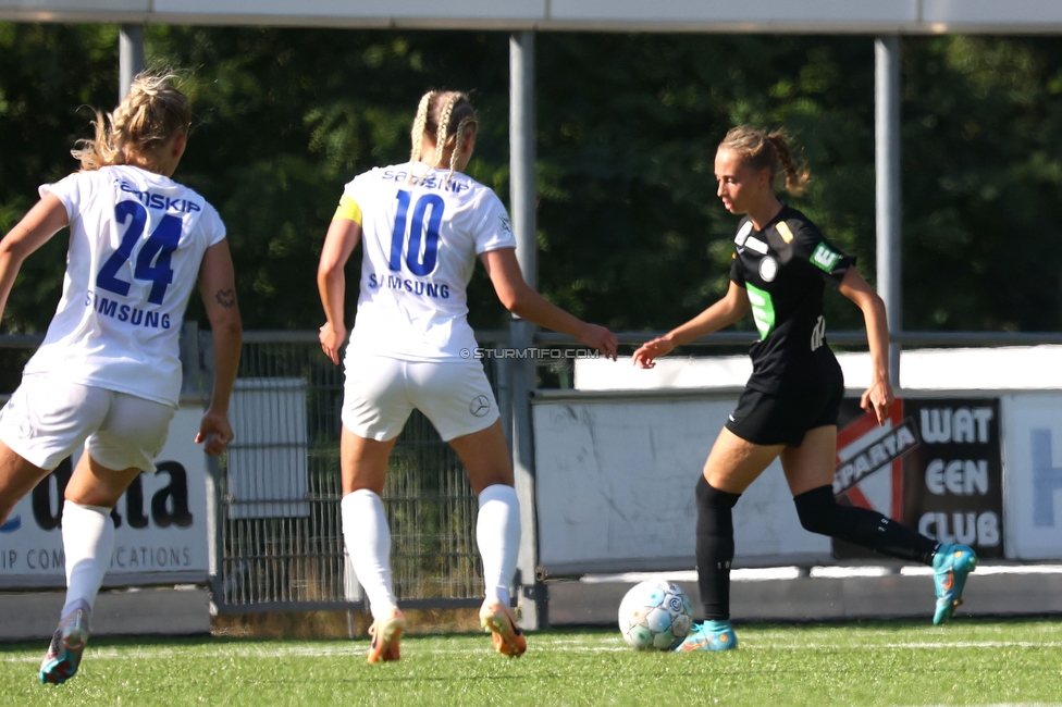 Sturm Damen - UMF Stjarnan
UEFA Champions League Qualifikation, 1. Runde, SK Sturm Graz Damen - UMF Stjarnan, Stadion Schreuserve Enschede, 09.09.2023. 

Foto zeigt Christina Gierzinger (Sturm Damen)
