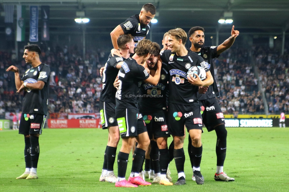 Sturm Graz - RB Salzburg
Oesterreichische Fussball Bundesliga, 7. Runde, SK Sturm Graz - FC RB Salzburg,  Stadion Liebenau Graz, 16.09.2023. 

Foto zeigt Fans von Sturm
