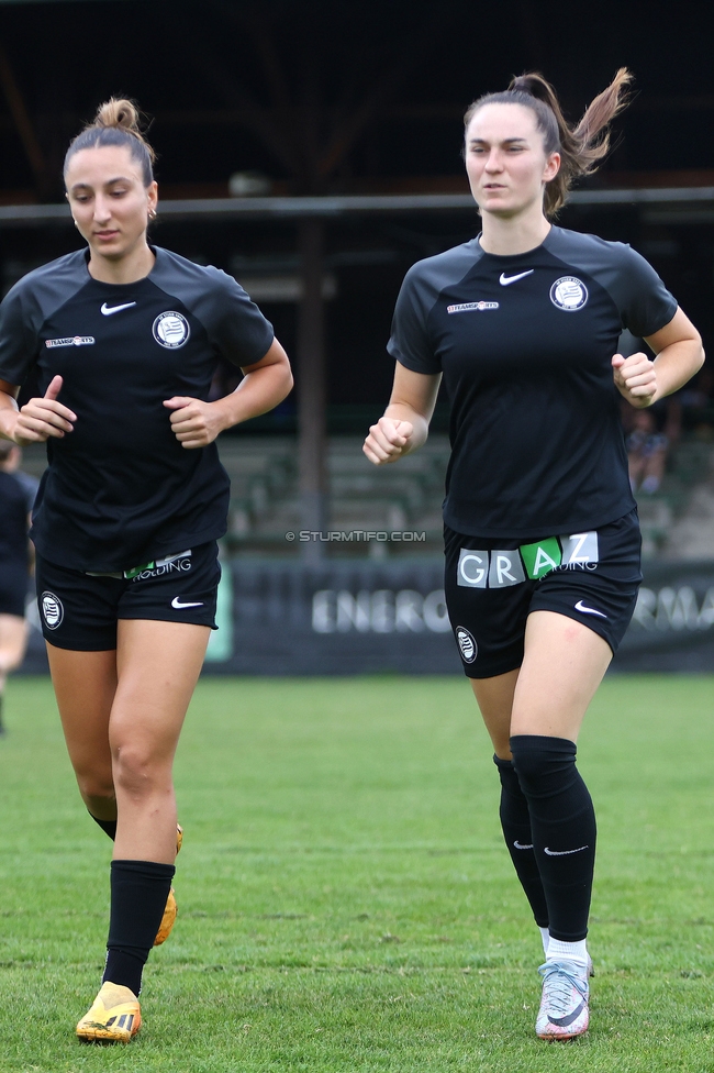 Sturm Damen - Austria Wien
OEFB Frauen Bundesliga, 3. Runde, SK Sturm Graz Damen - FK Austria Wien, Gruabn Graz, 16.09.2023. 

Foto zeigt Andrea Glibo (Sturm Damen) und Linda Mittermair (Sturm Damen)
