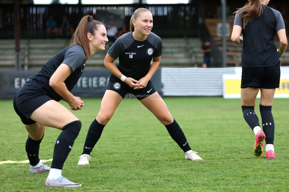 Sturm Damen - Austria Wien
OEFB Frauen Bundesliga, 3. Runde, SK Sturm Graz Damen - FK Austria Wien, Gruabn Graz, 16.09.2023. 

Foto zeigt Linda Mittermair (Sturm Damen) und Anna Wirnsberger (Sturm Damen)
