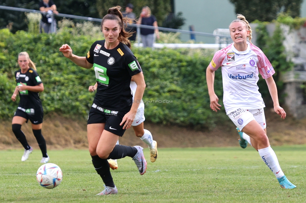 Sturm Damen - Austria Wien
OEFB Frauen Bundesliga, 3. Runde, SK Sturm Graz Damen - FK Austria Wien, Gruabn Graz, 16.09.2023. 

Foto zeigt Linda Mittermair (Sturm Damen)
